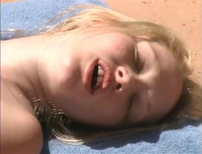 Out Sexxx: Young blonde bitch fucked outdoor