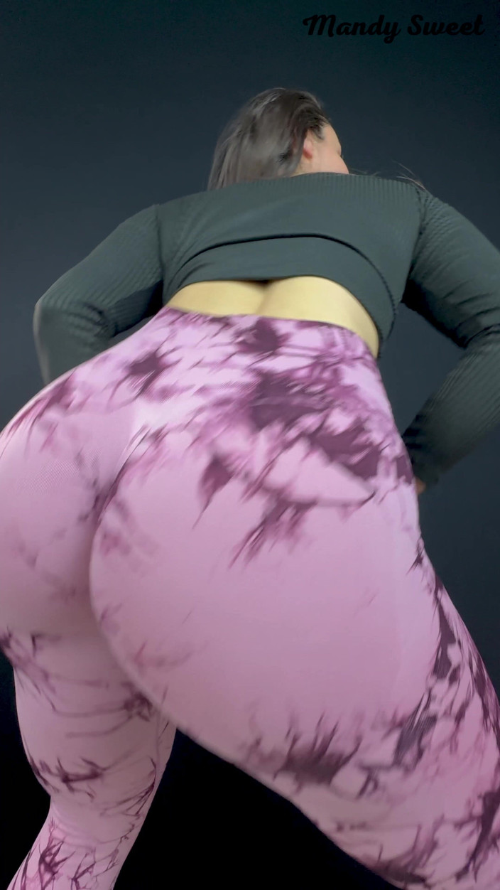 Mandy Sweet studio: Brazilský velký zadek twerking na zvuk funku s legínami bez...