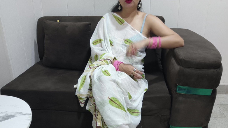 Saarabhabhi6: Mama vitregă indiană futută de fiul vitreg cu vorbe murdare în...