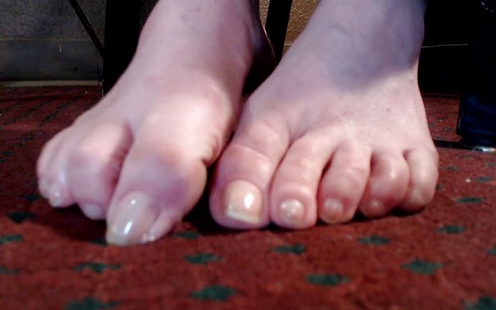 TLC 1992: Длинные настоящие ногти на ногах со светлым блеском