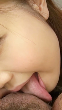 性感日本女孩的日本AV口交，口爆