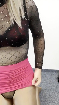 Femboy Foot Złośliwiec i spust na obcasach