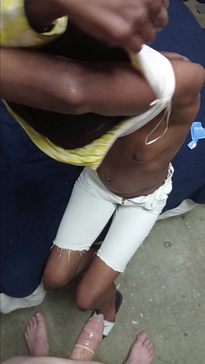 hothouse18xxx: Dobry fajny sex oralny od pracownika domowego