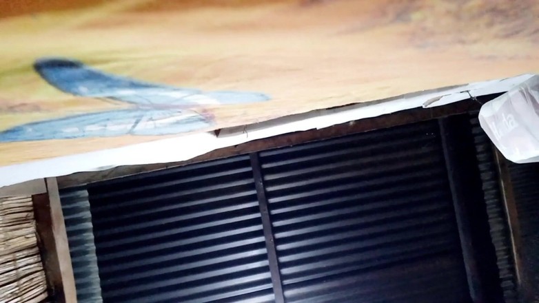 Martin13: 激情啪啪啪地把继兄交给了他刚满18岁的继妹