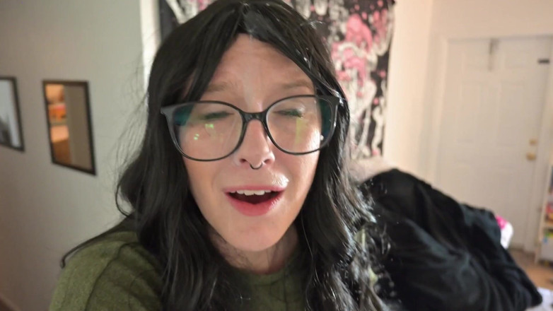 Missellie8: Üvey anne sürtük oluyor 1