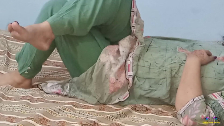 Netu: La figa viene scopata da Desi Netu Bhabhi