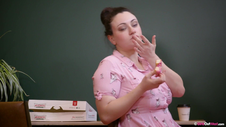 Girls Out West: Busty curvy brunette enjoys donuts and masturbates with venus balls
