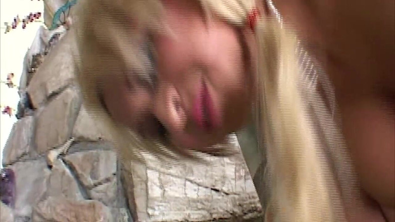 RetroTrashX: Mexikanerin Reibt Deutsches Eisen