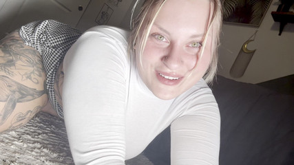 Chandler Knight: Giantess: các nhà khoa học thí nghiệm trên một người đàn ông...