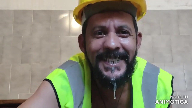 Stink HairyMale: Kenikmatan kencing sendirian