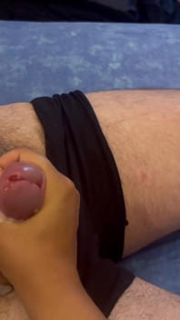 อรุณสวัสดิ์และมีความสุข cumshot ที่รัก
