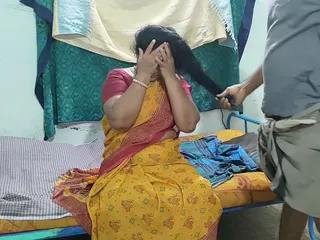 Un jeune homme baise avec une tatie desi