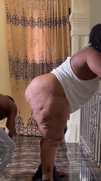 Bbw nonna e un giovane stallone