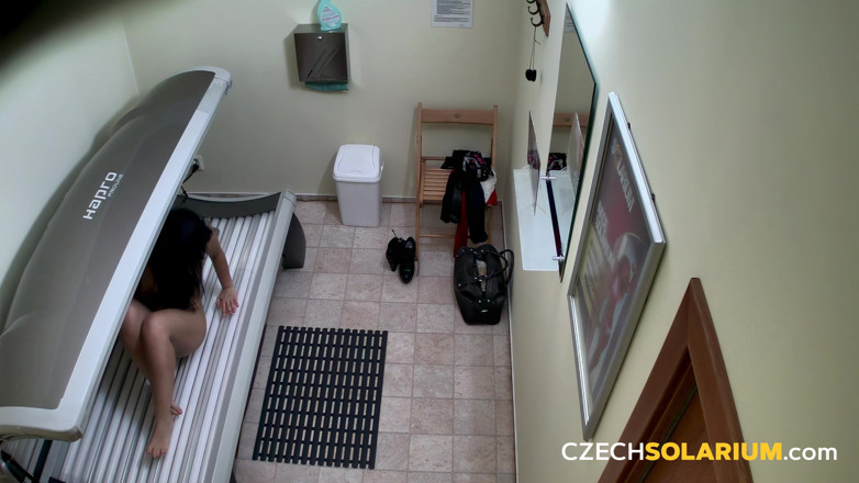 Czech Solarium: Czech Solarium 230: Divine MILF’s Sensational Performance