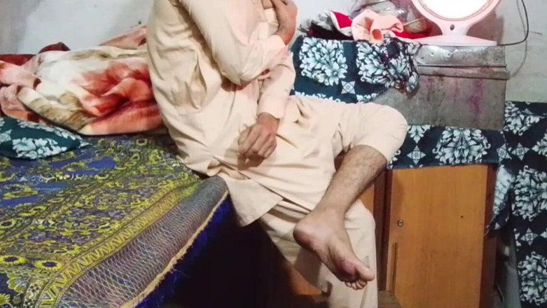 Abida pavreen: クリスティ・マークス&テリー・ノヴァ:パキスタンのファック・イン