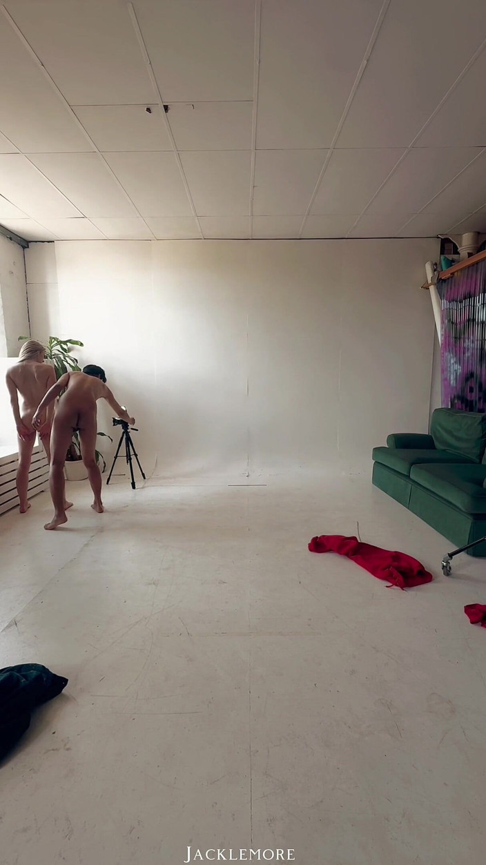 Jacklemore: Bts Dolly Love sessão de fotos, chupar &amp;foder cru no estúdio