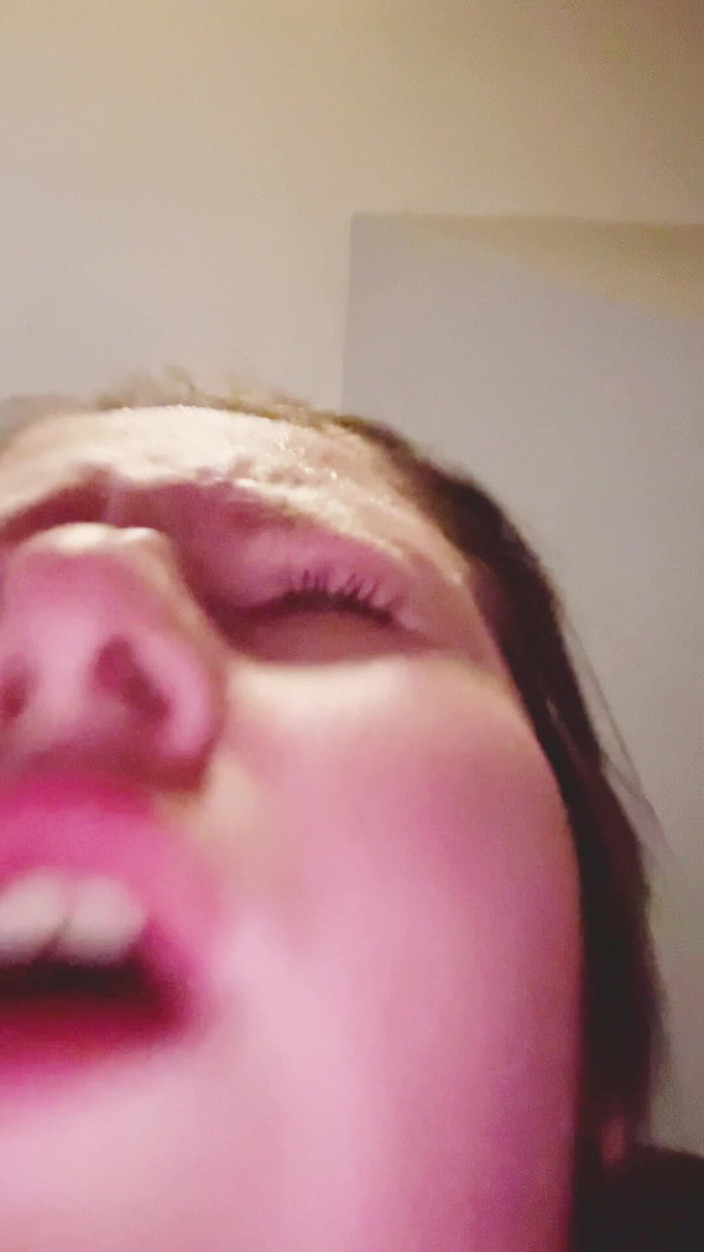 Thekookiejar: Eenzame Cherri Rockex neukt de man met het masker op...