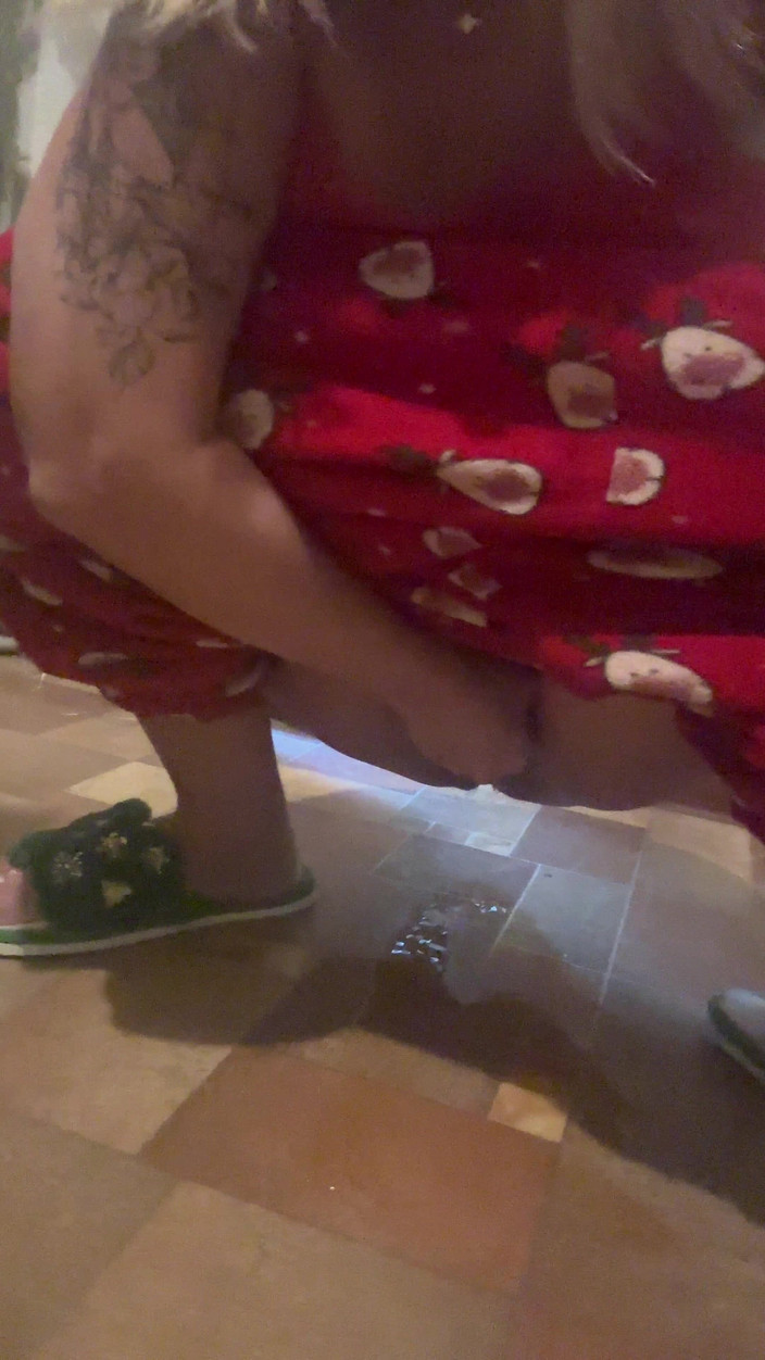 LarisaCum: Faço um sypree bem na cozinha, perto do fogão, e...