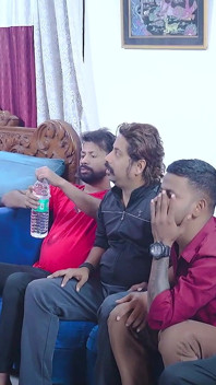 Desi Mallu Bhabhi Šuká Šest Cizích Chlapců, Když Její Manžel Není Doma (celý Gangbang Film)
