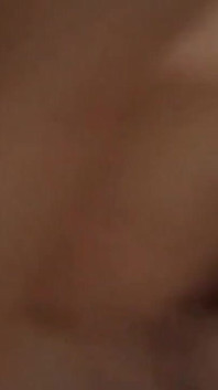 멕시코가 미국에 와서 몇 년 동안 거기에 살고있는 그녀의 여자 친구를 따먹어 그 덕분에 그녀는 에 머물지 않았다
