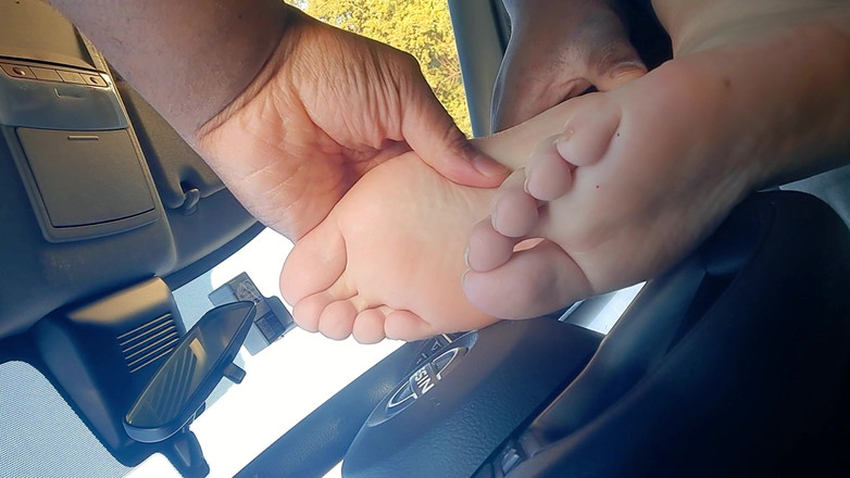 Foot Patrol: 1st Car Session with Warm Sweaty N Smelly Size 10 Feet
