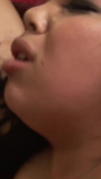 Hungrige booties szene-4, mollige latina karma iman mit einem riesigen arsch bekommt einen cumshot auf sie