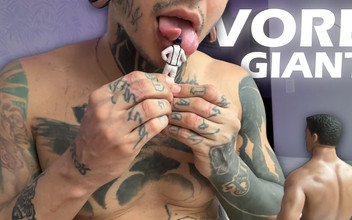 Dyavol: 巨大な悪魔マカブリンクは二人の小さな人間と遊び、彼らを貪り食う