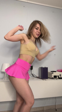 Misty Phoenix: Nevlastní táto, Toč mě rychleji