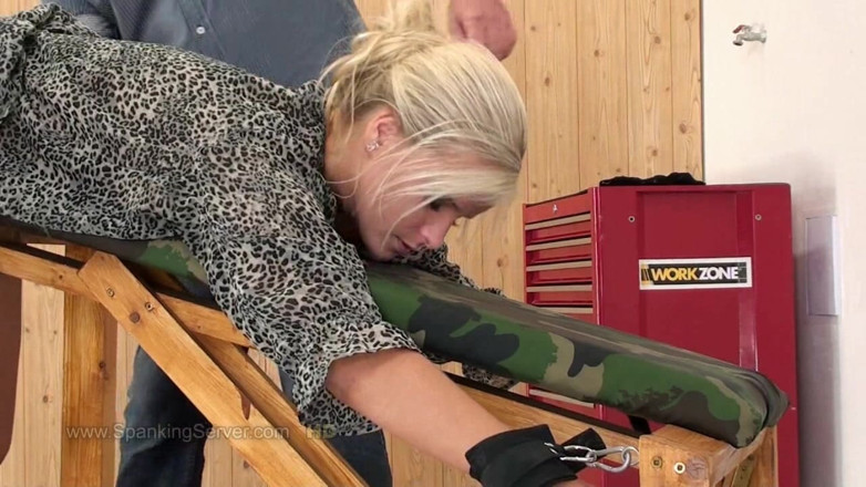 Spanking Server: Miela Caning