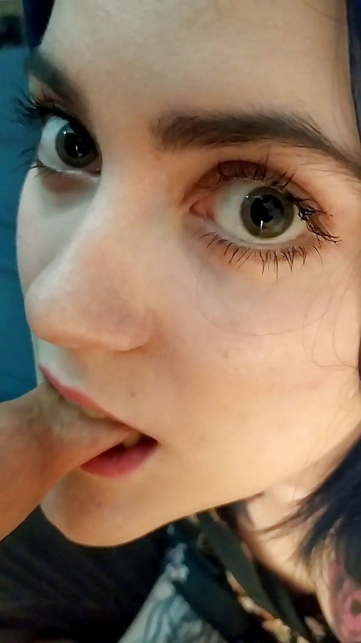 Stacy Moon: 包皮玩耍