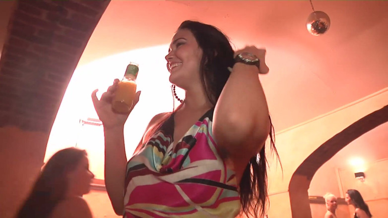 German amateur - 100% German hardcore videos: Chicas cachondas se divierten mucho en la fiesta de orgía
