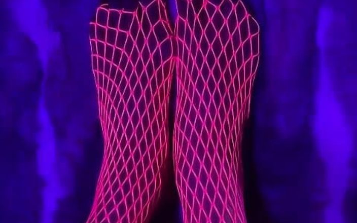 Naelor: Růžová neonová síťka na sexy malých asijských nohou s dlouhými...