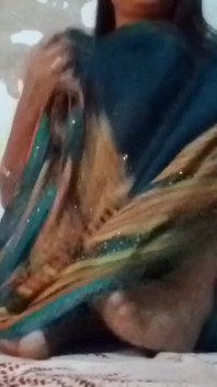 Video eccitanti della ragazza del villaggio