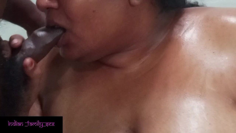 Indian IFS: Массаж и минет больших сисек