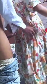 Sauteli Behen Ki Dost Ayi Thi Uske Baad Desi Ghapaghap Ho Gaya