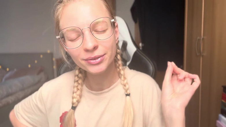 Goddess_Bella_Rae: Як я його викрив