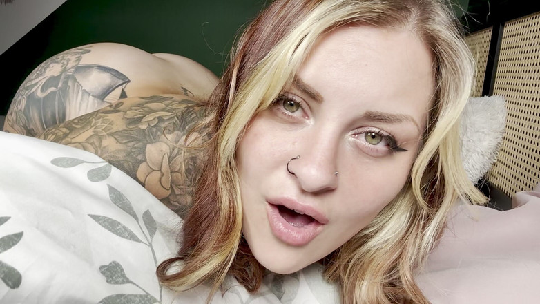 Chandler Knight: La vicina di casa arrapata seduce, accarezza e ti prosciuga