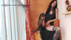 GinnaGg: Vaše paní leggy kráska si vyzkoušela punčochy a ukazovala její...