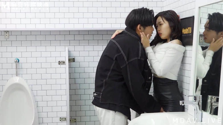 ModelMedia Asia: Mdwp-0021 Lewd Meat Toilet