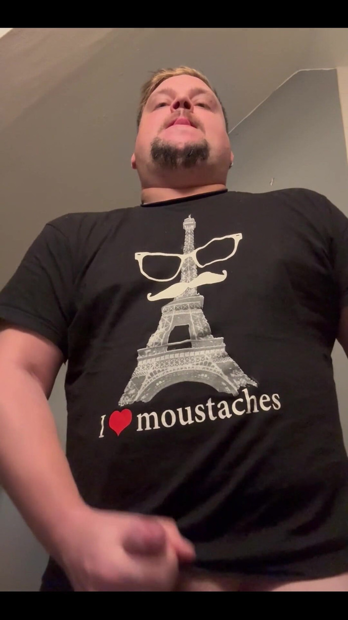 Wrongskiy: Happy Friday Babes! Let’s Cum Together