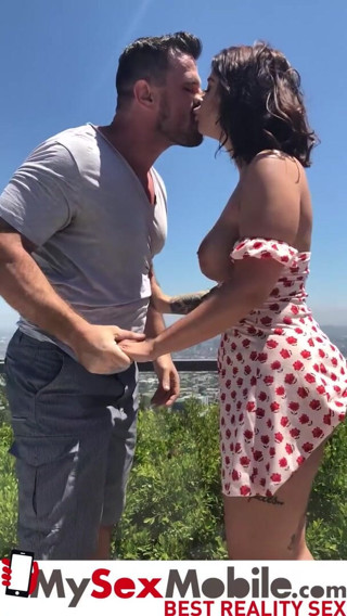 MySexMobile: Ivy Lebelle the curious real estate agent