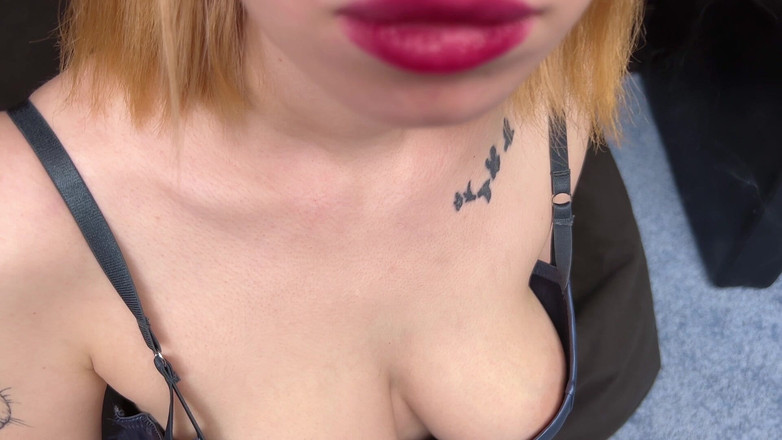 Eva Deva: Smoking Fetish.i Smoke,do You Like It