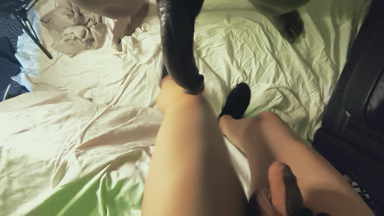 CardiC: Pokud potřebuji ptáka kouřit pouze velké černé péro, prosím - přítel a...