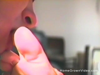 Homegrown Vintage: 딜도를 사용하고 하드코어 자지를 따먹는 겸둥이 금발