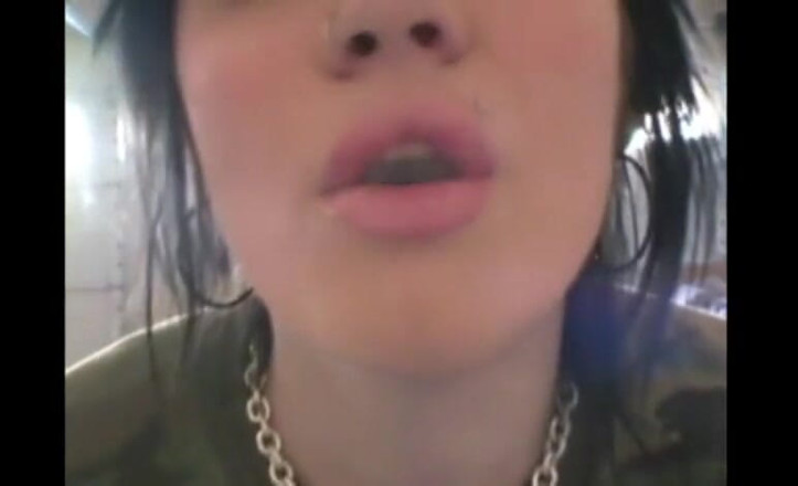 Femdom Austria: Slutty teens smoking a cigarettes in close up video