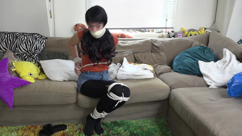 Restricting Ropes: Luna Grey - GND bound and gagged