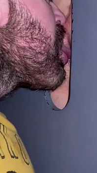 Cumshot im Glory Hole: Teil 5