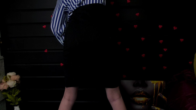 Eva Deva: Striptiz z masturbacją i klapsami. Doktorze pieprzyć mnie