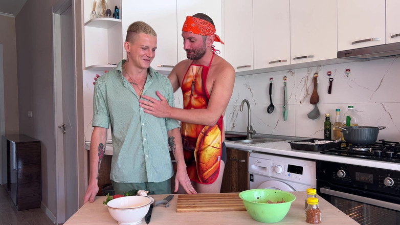 Falcon Al: De chef-kok de kok onsuccesvol en neukte in de lucht...