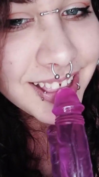 La mora ama succhiare